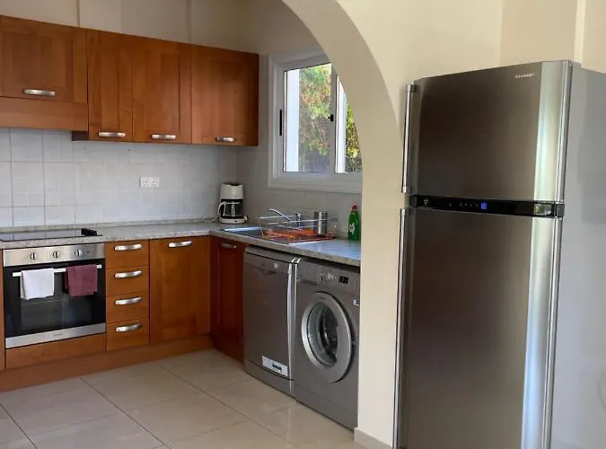 Olivia, Villa Coral Bay